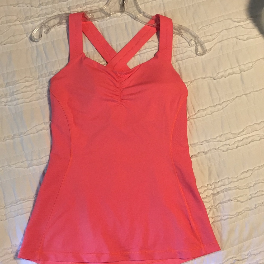 Lululemon tank with built in bra. Size small.
